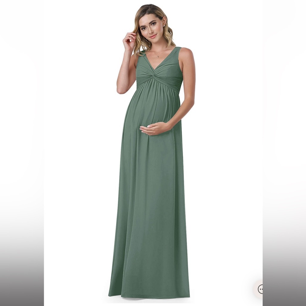Maternity gown